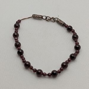 ✨ Garnet Beaded Bracelet With Sterling Silver ✨